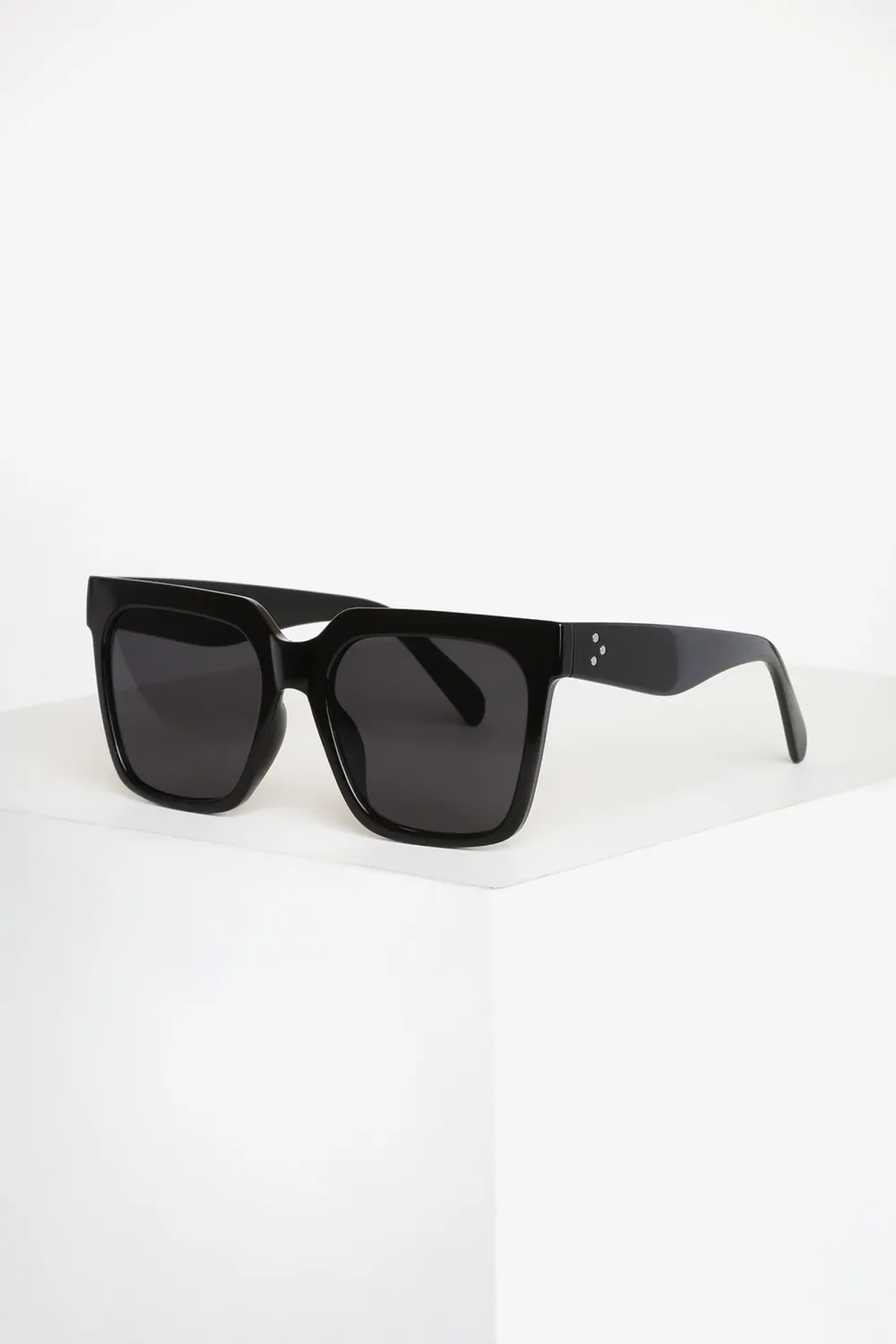 Classic All-Match Black Sunglasses