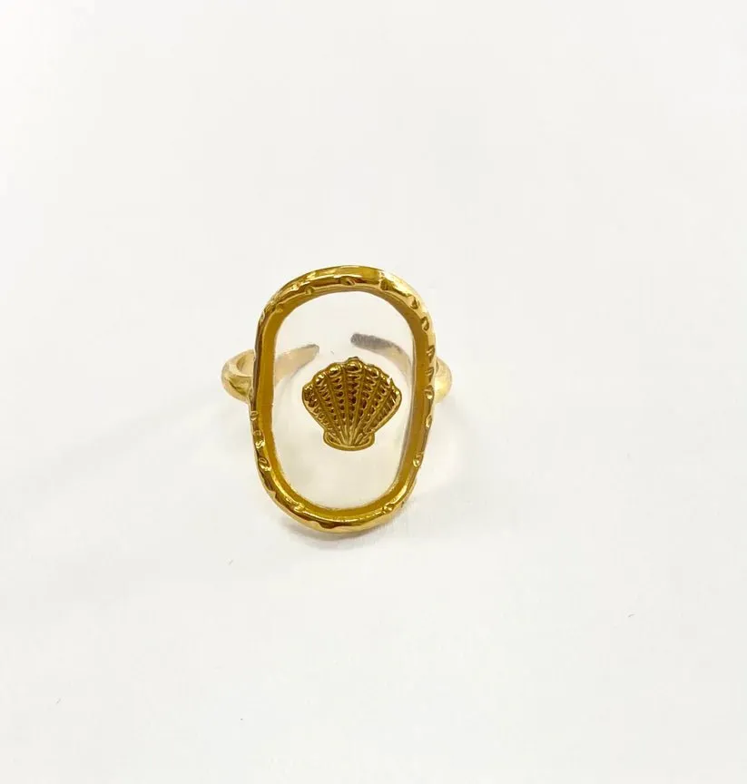 Shell Statement Ring