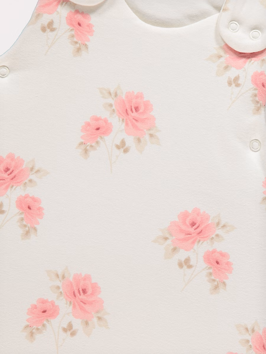 Cream Rose Print Sleeping Bag – 3.5 Tog detail 1