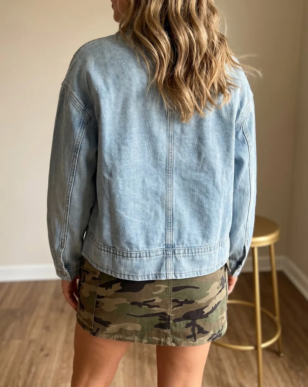 Women's Draw-cord Hem Light Wash Denim Jacket