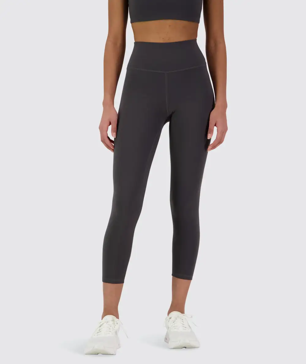 Flexible Cropped Everyday Leggings