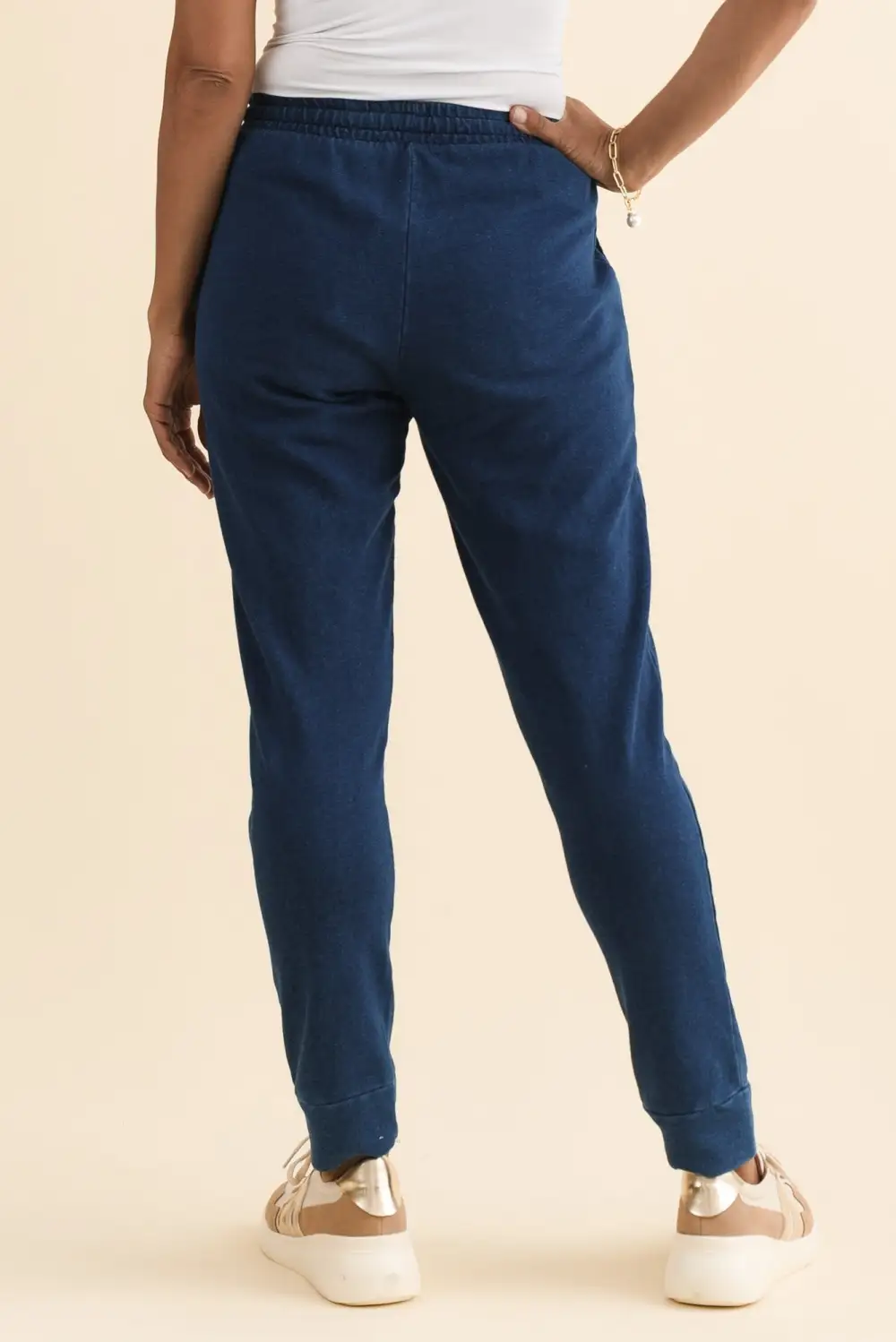 Tapered Mid Rise Drawstring Sweatpants