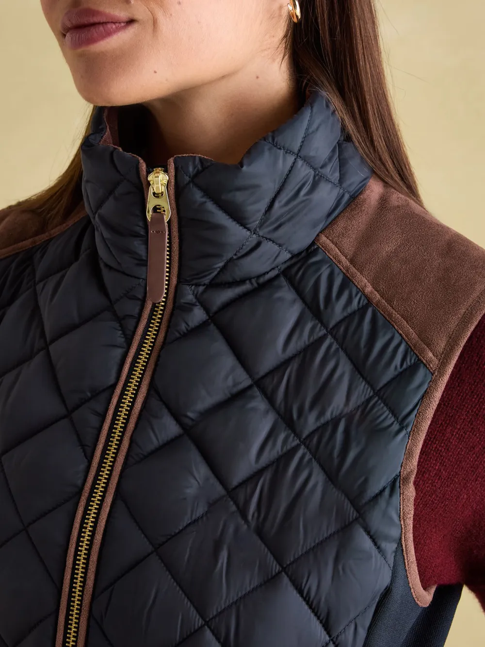 Luxe Navy Showerproof Diamond Quilted Gilet