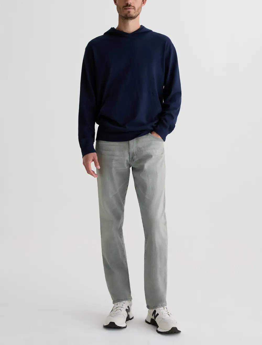 Men's Slim Straight Mid Rise Streamlined Jeans