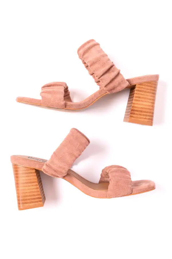 Tropic Like Heels