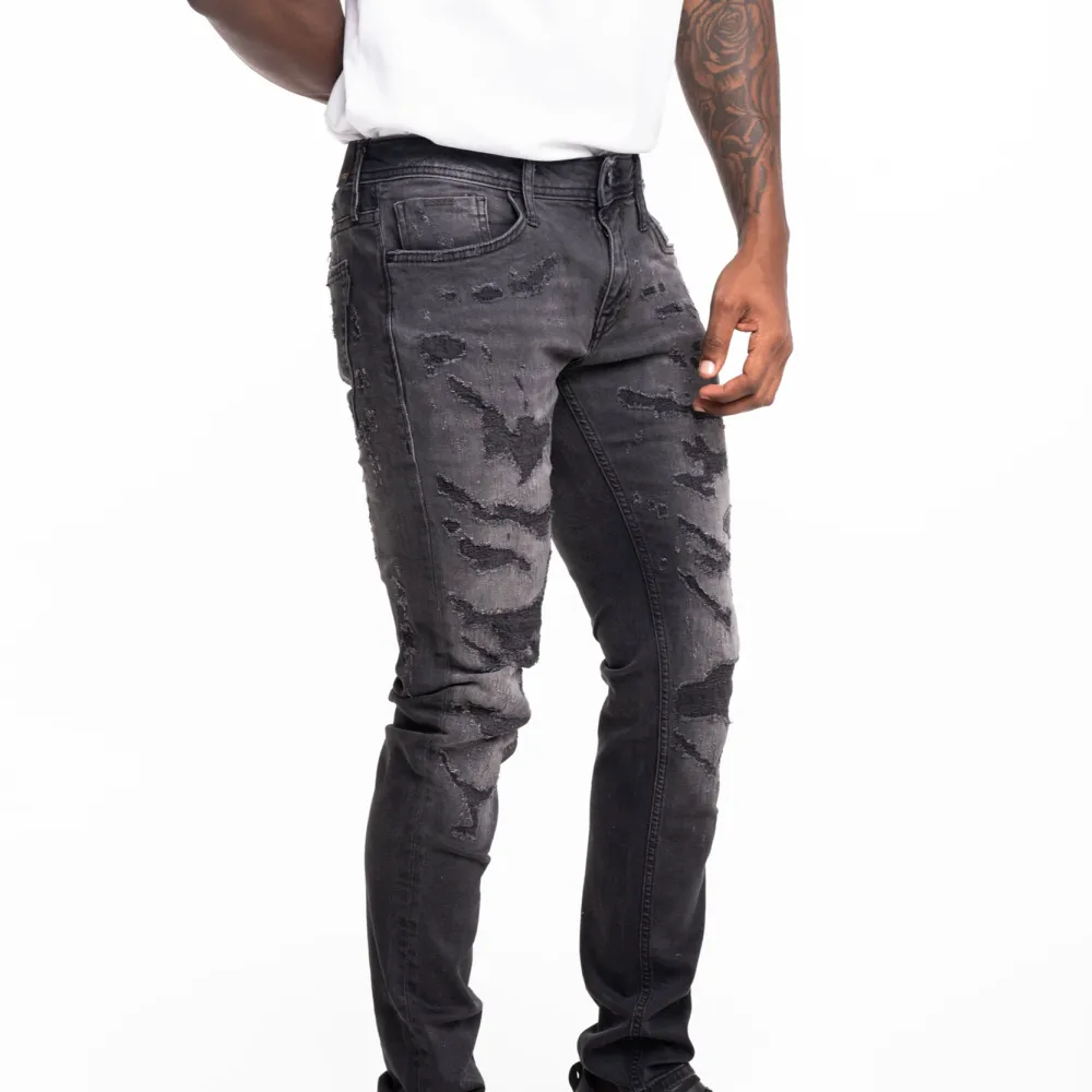 Modern Tapered Five Pocket Jeans