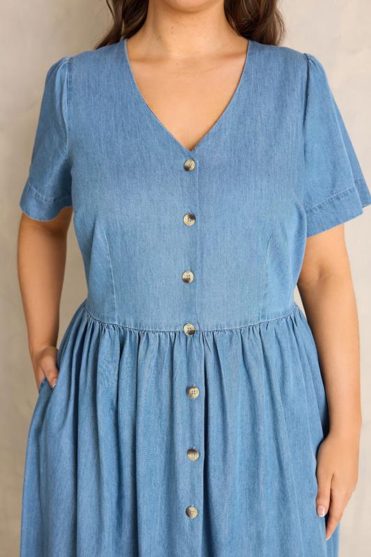 Lightwash Blue Cotton Denim Dress detail 3