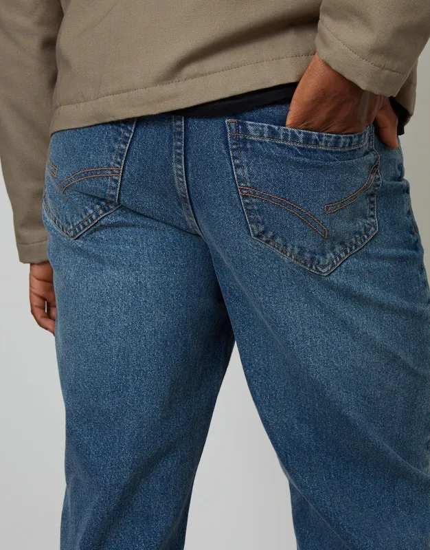 Light Wash Loose-Fit Jeans