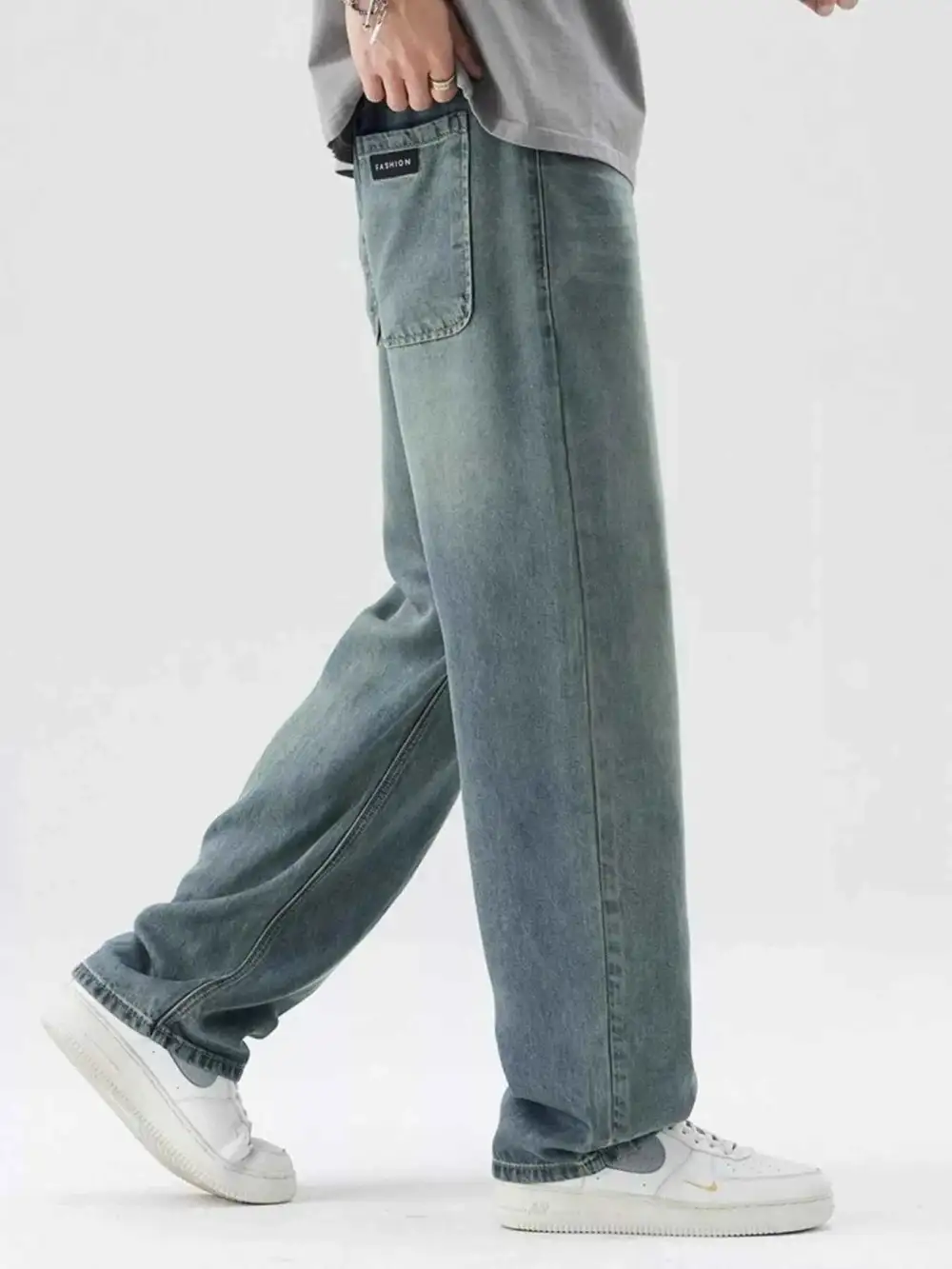 Modern Washed Wide Leg Relaxed Fit Jeans