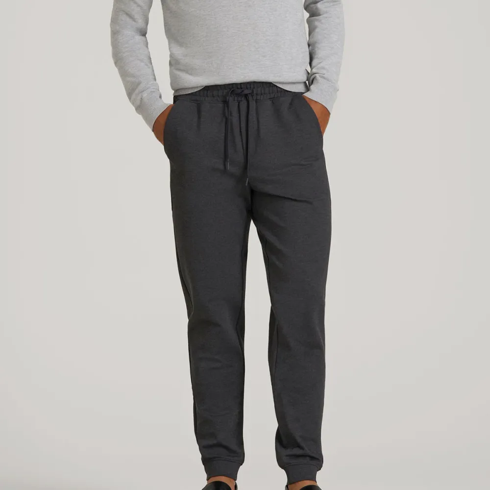 Men's Modern Tapered Fleece Ponte Jogger Pants