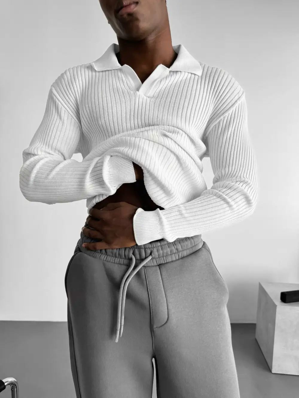 Tailored Weekend Sweatershirt