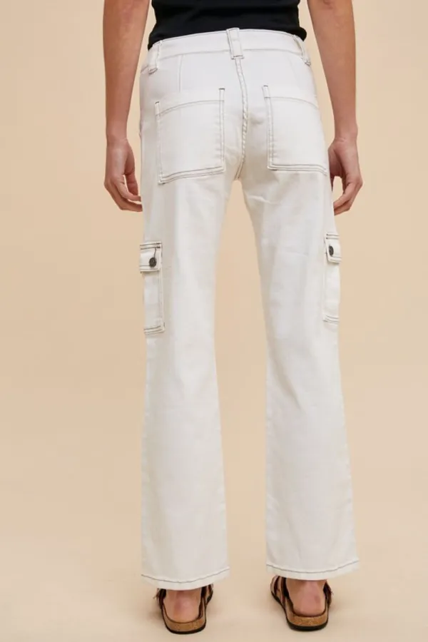 Tailored Straight Leg Pocketed Denim Jeans