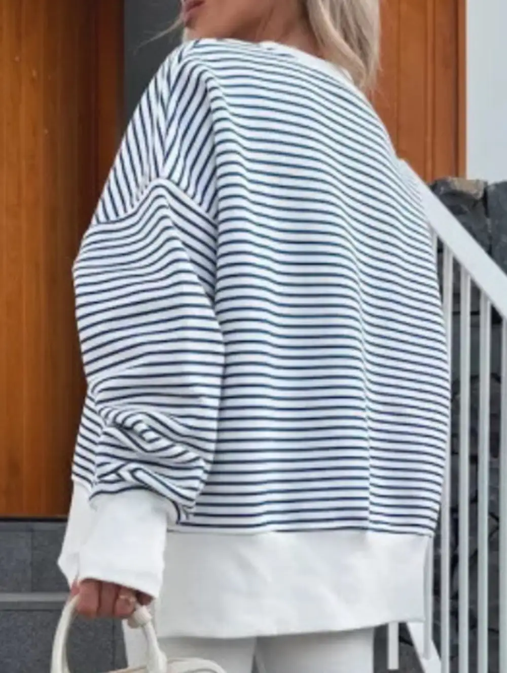 Crew Neck Striped Pullover Sweatshirt
