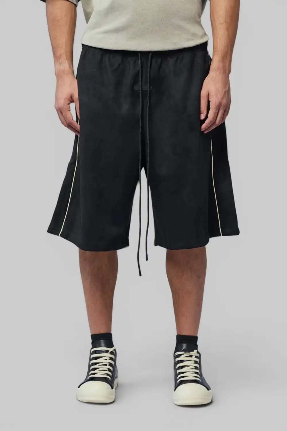 Relaxed Piped Shorts