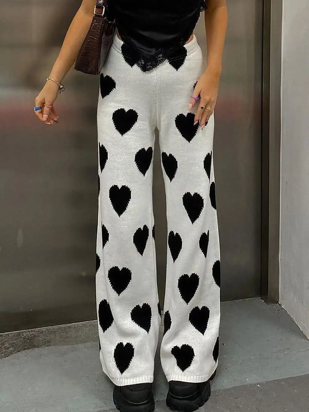 Wide-Leg Relaxed Knit Pants