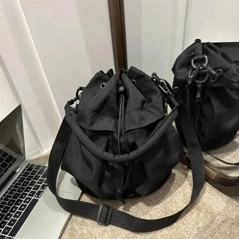 Functional Luxury: Large-Capacity Soft-Structure Crossbody