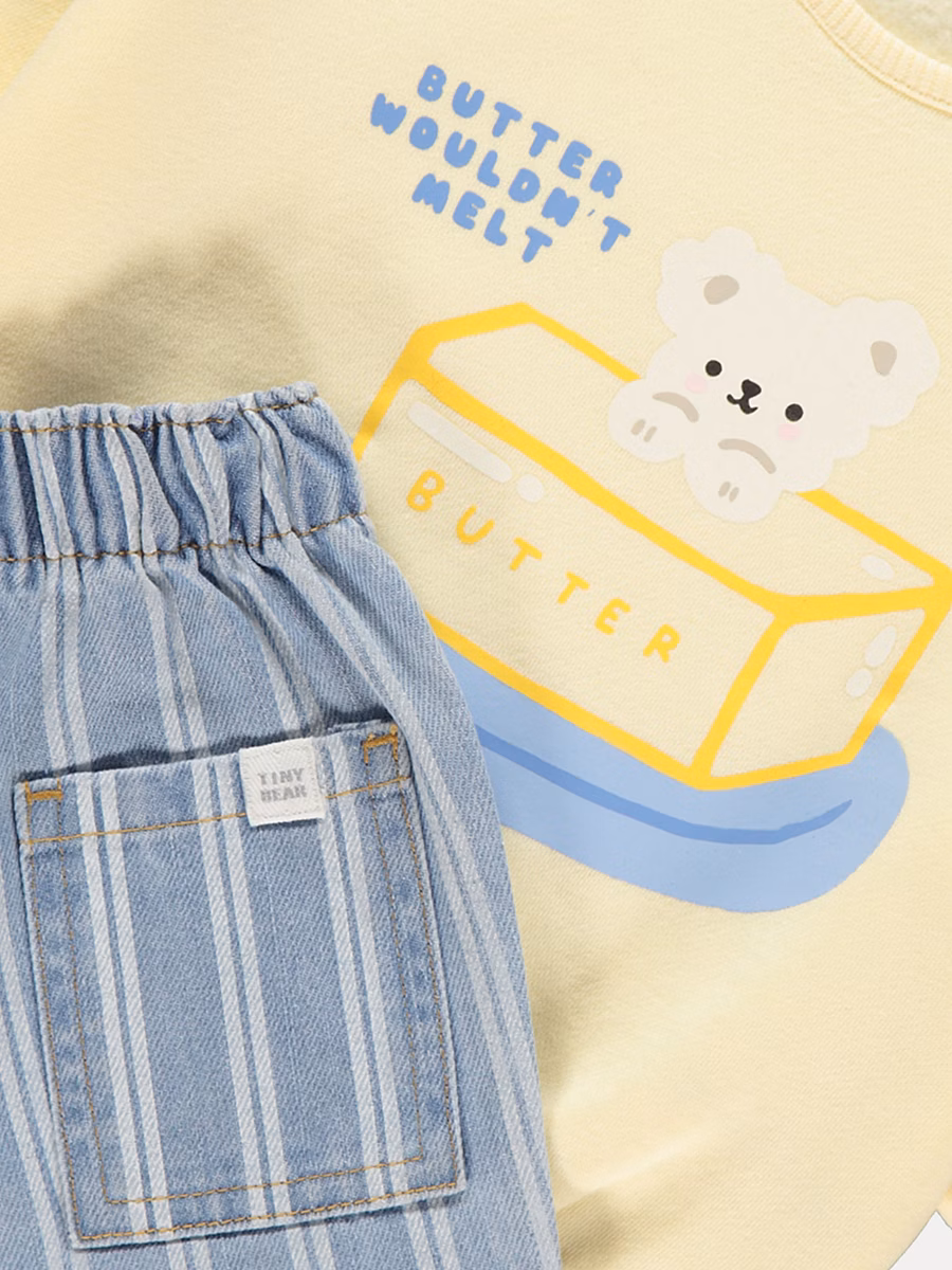 Butter Yellow Sweatshirt and Striped Jeans Outfit detail 1