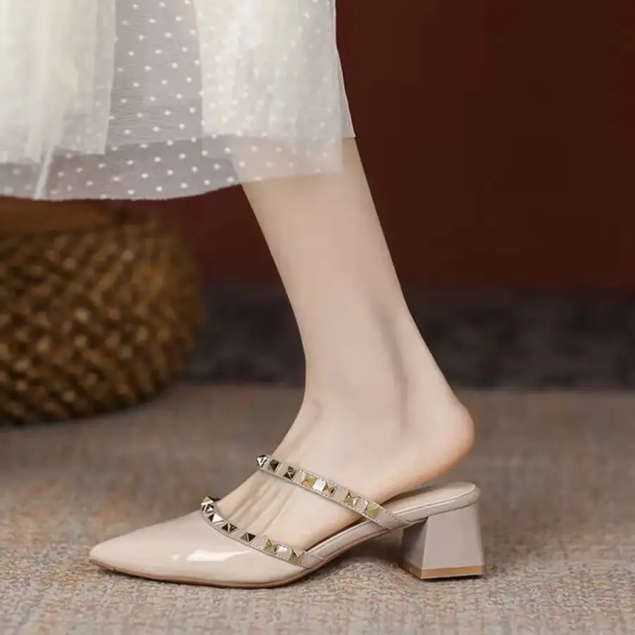 Relaxed Point Toe Block Heels Sandals