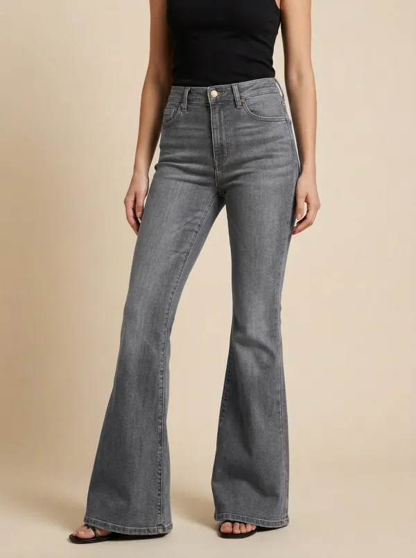 Relaxed Contrast Stitch Faded Finish Flare Jeans