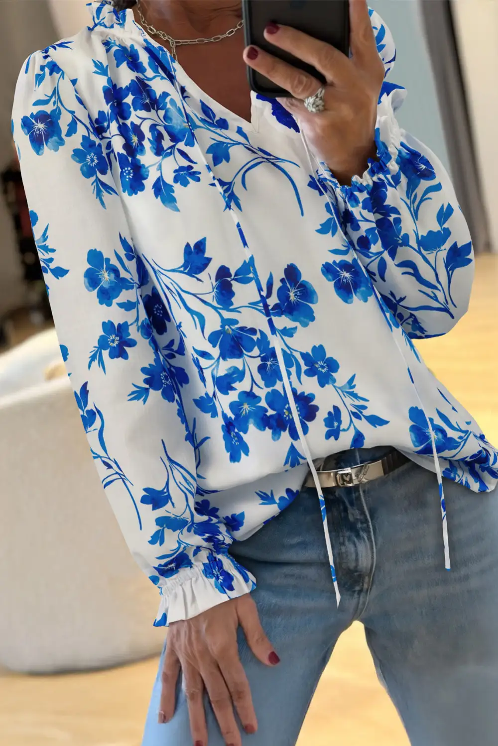 Women's Lace V Neck Long Sleeve Top