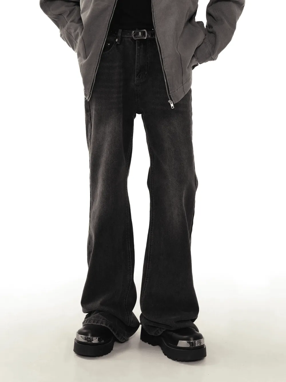 Flared Classic Jeans