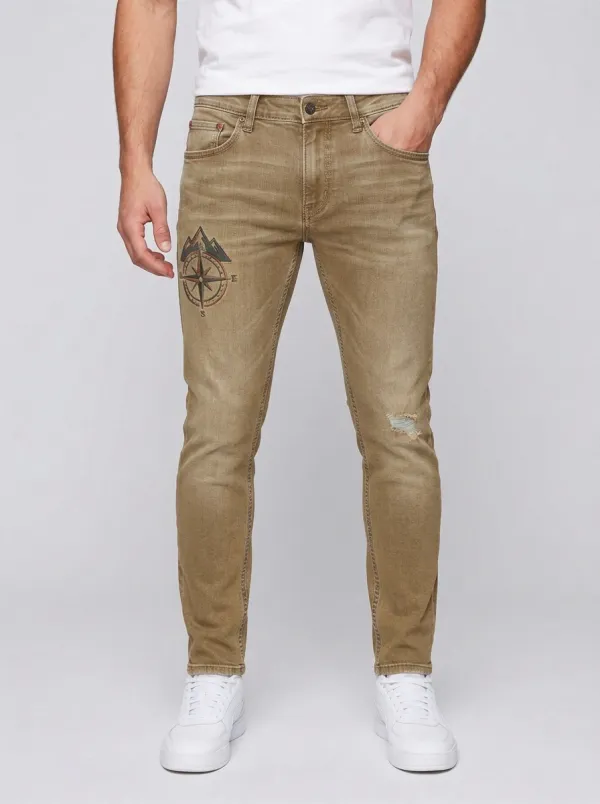 Men's Atlas Adventure Compass Mountain Printed Slim-Fit Jeans
