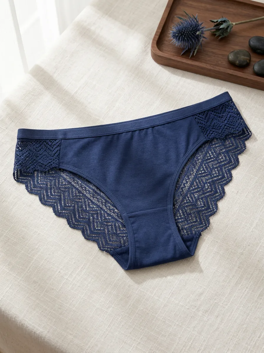 Women's Relaxed Lace Trimmed Cotton Panties