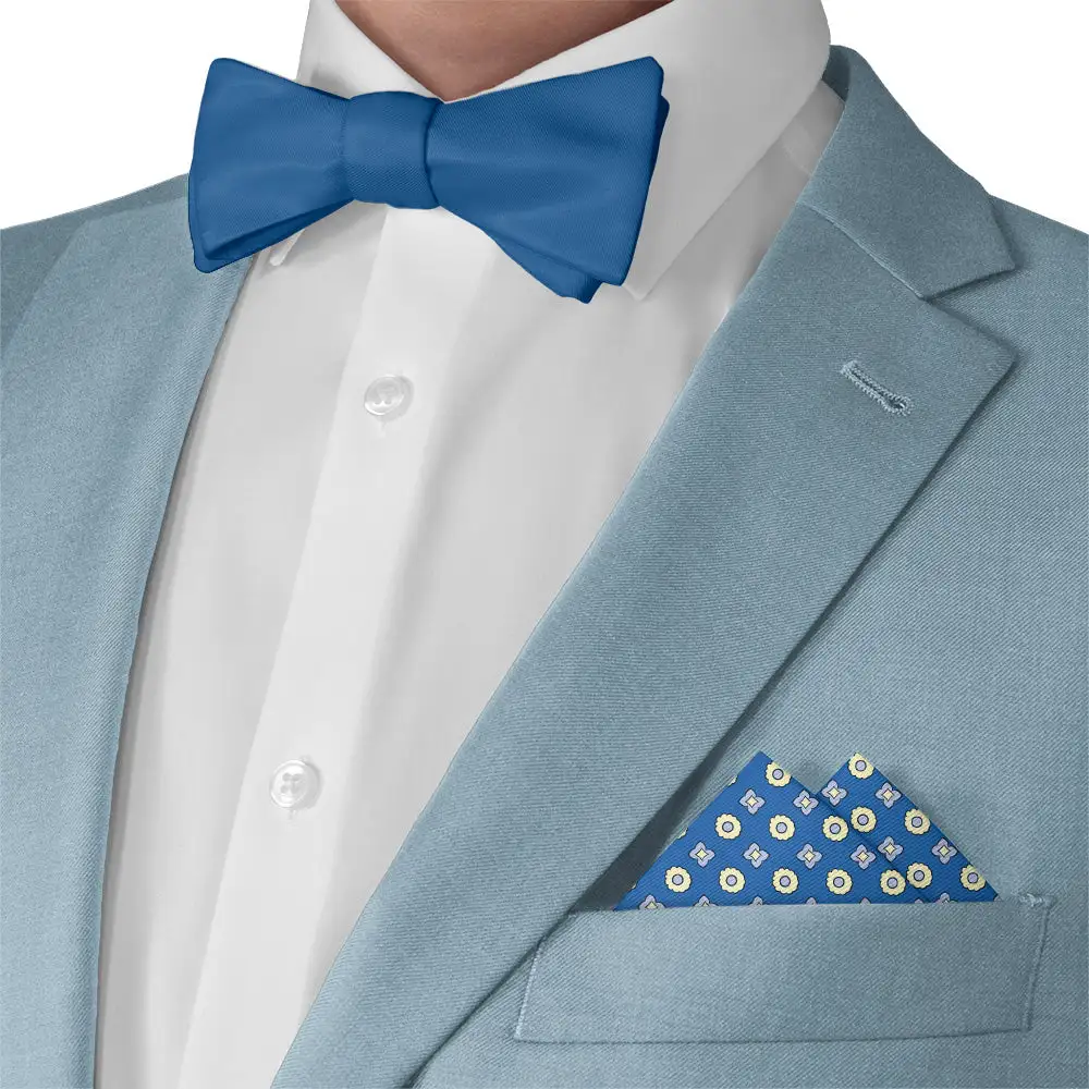 Distinctive Smart Ornate Dotted Pocket Square