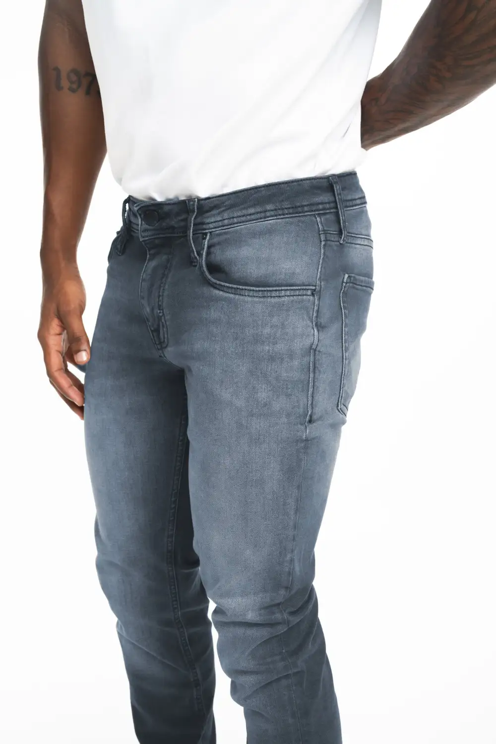 Tapered Skinny Fit Five Pocket Jeans