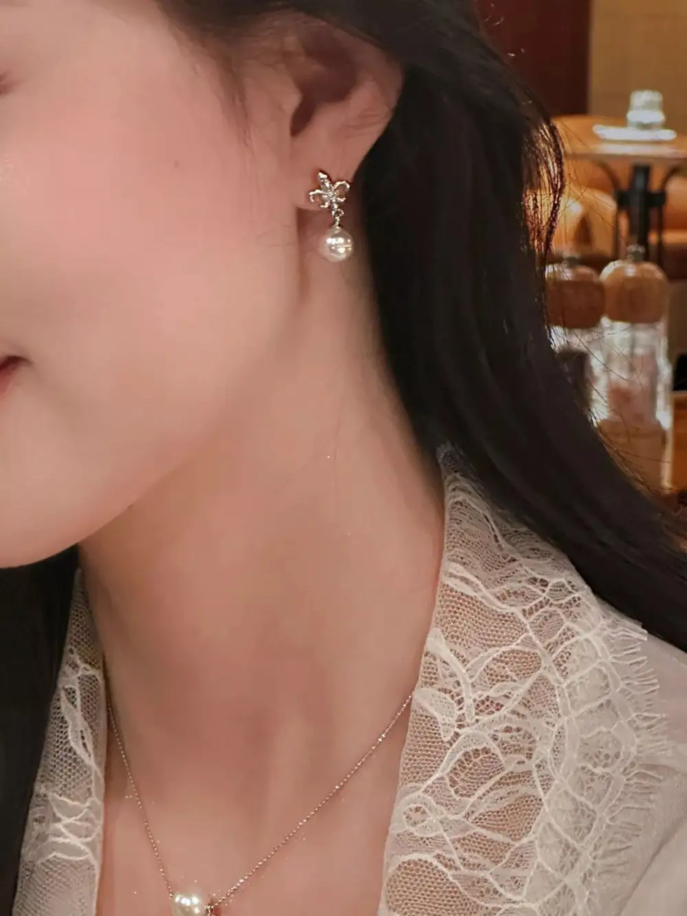 Women's Timeless Pearl Drop Earrings