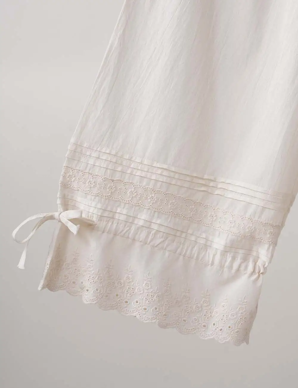 Elastic Waist Eyelet Drawstring Bloomer Pants
