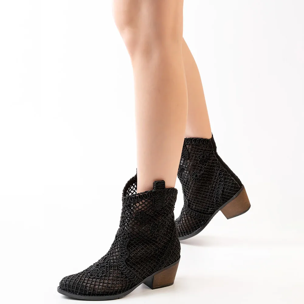 Classic Floral Pointed-Toe Block-Heel Platform Western Boots