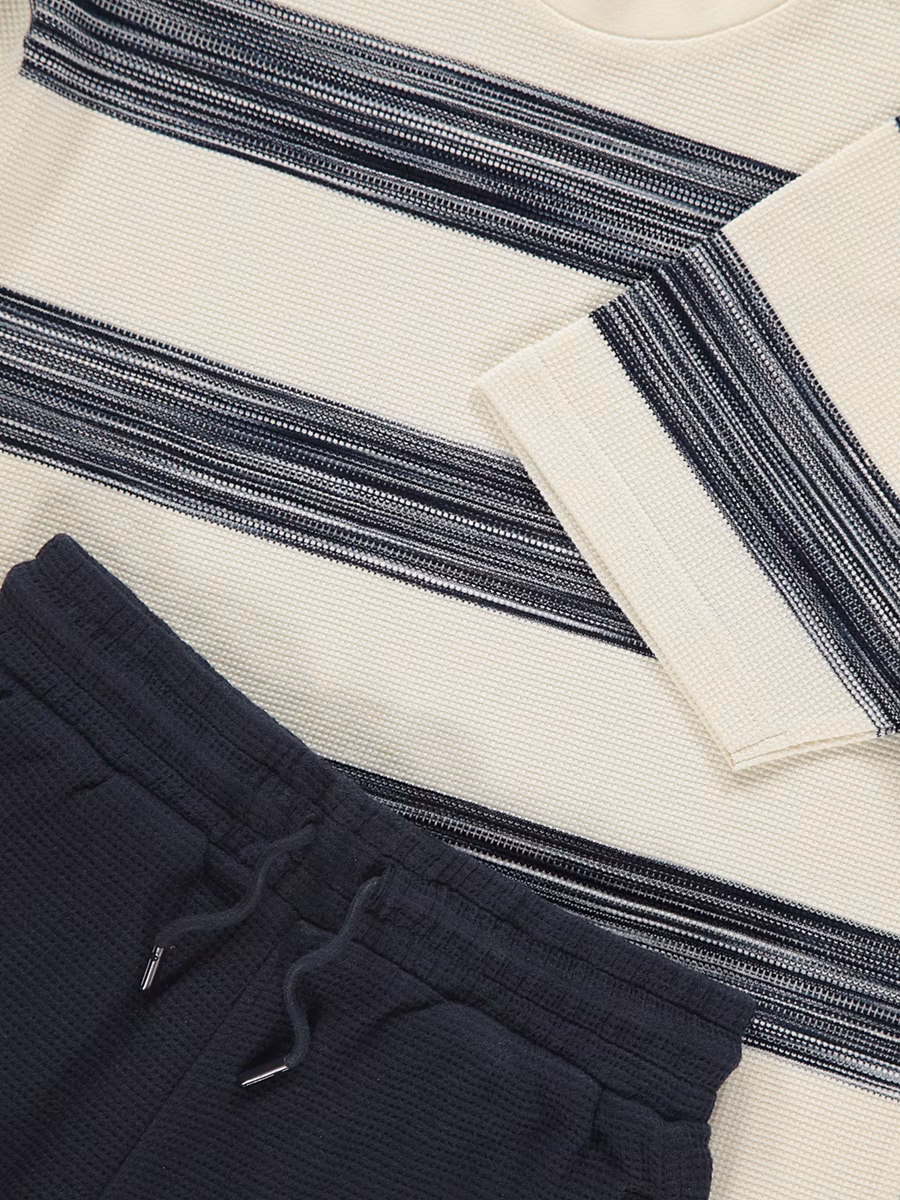 Stripe Waffle T-Shirt and Cargo Shorts Outfit detail 1