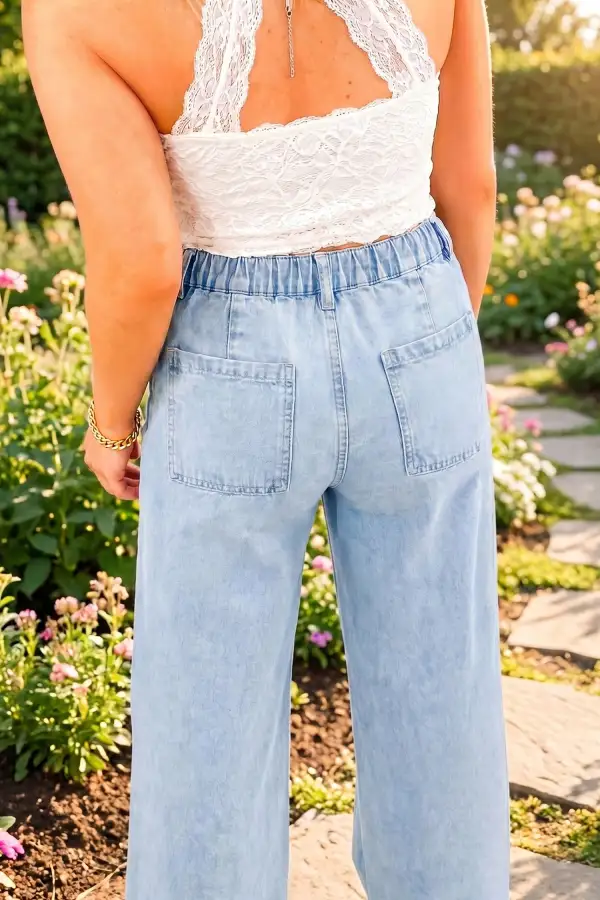 Women's Studded Side Slit Leg Frayed Pocketed Wide Leg Jeans