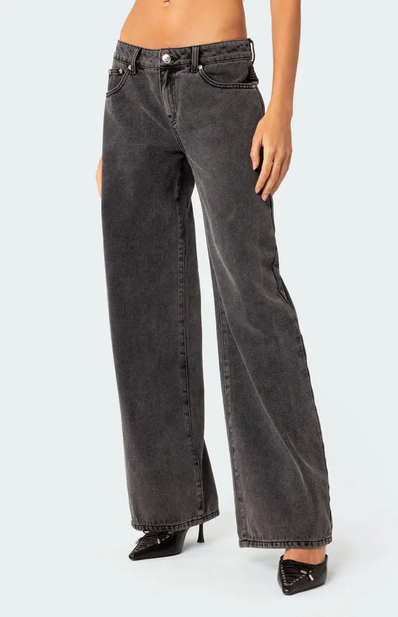 Edikted Raelynn Washed Low Rise Jeans