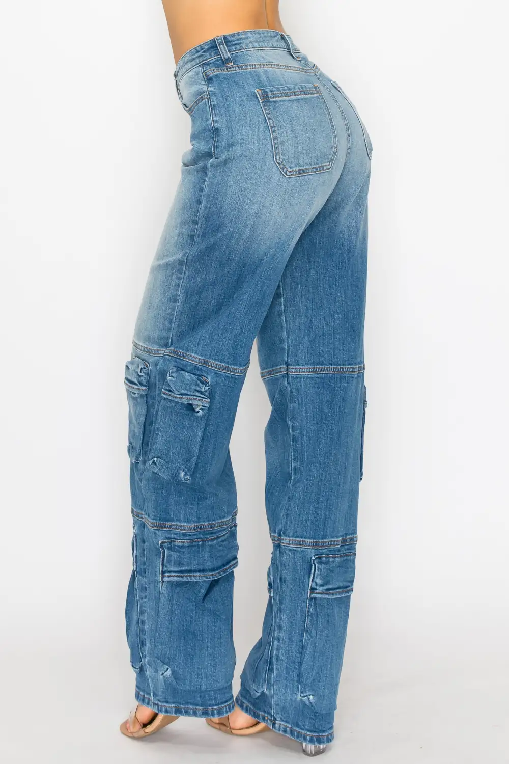 Relaxed Cargo Jeans
