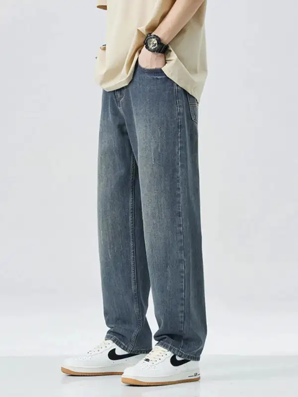 Relaxed Wide Leg Relaxed Fit Jeans