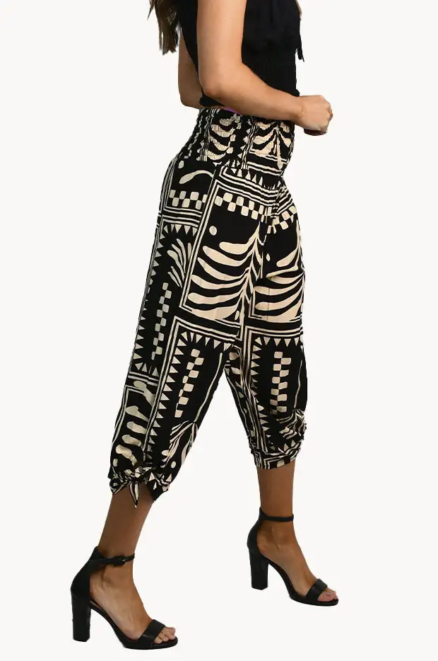 Ruched Maternity Cropped Pants
