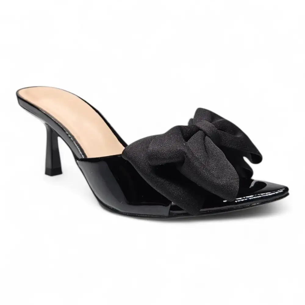 Bermuda Bow Kitten Heel
