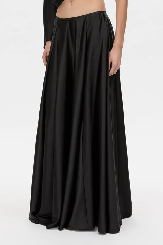 Black Clean Midi Skirt