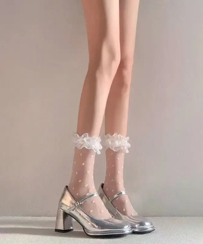 Chic Ruffled Jacquard Socks