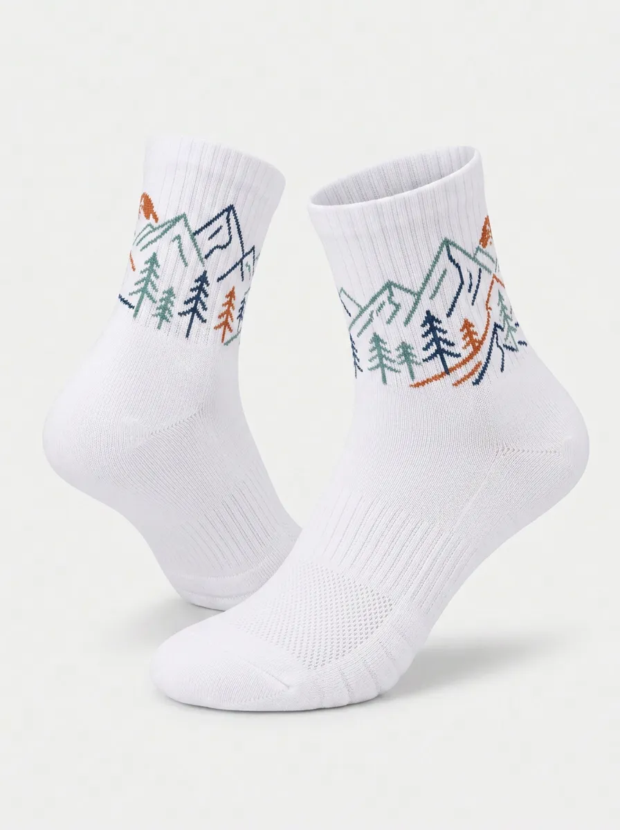 White Peak Mountain Pine Graphic Running Ankle Socks
