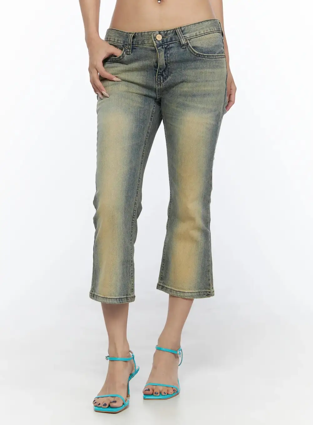 Deep Tint Wash Capri Jeans