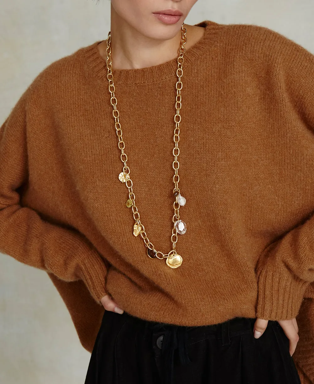 Minimal Pearl Gemstone Statement Necklace