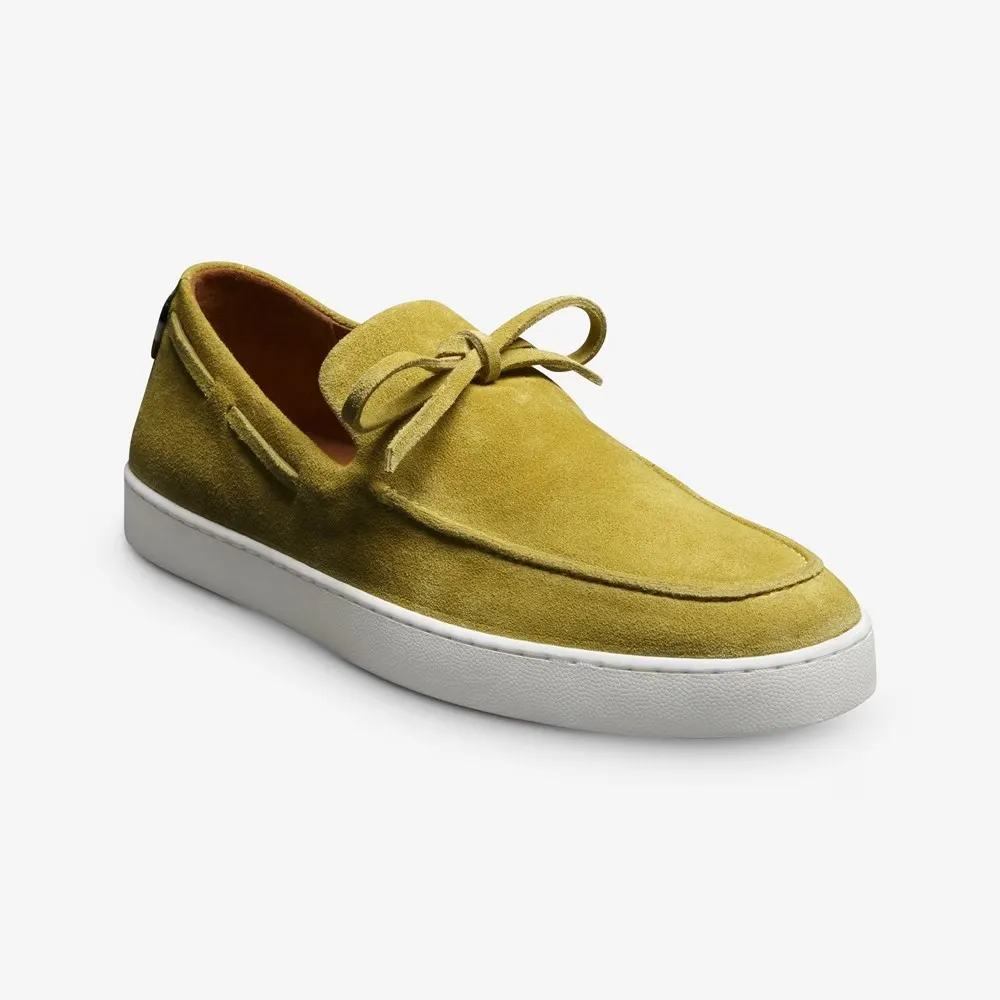 Molded Outsoles Lace-up Sneaker
