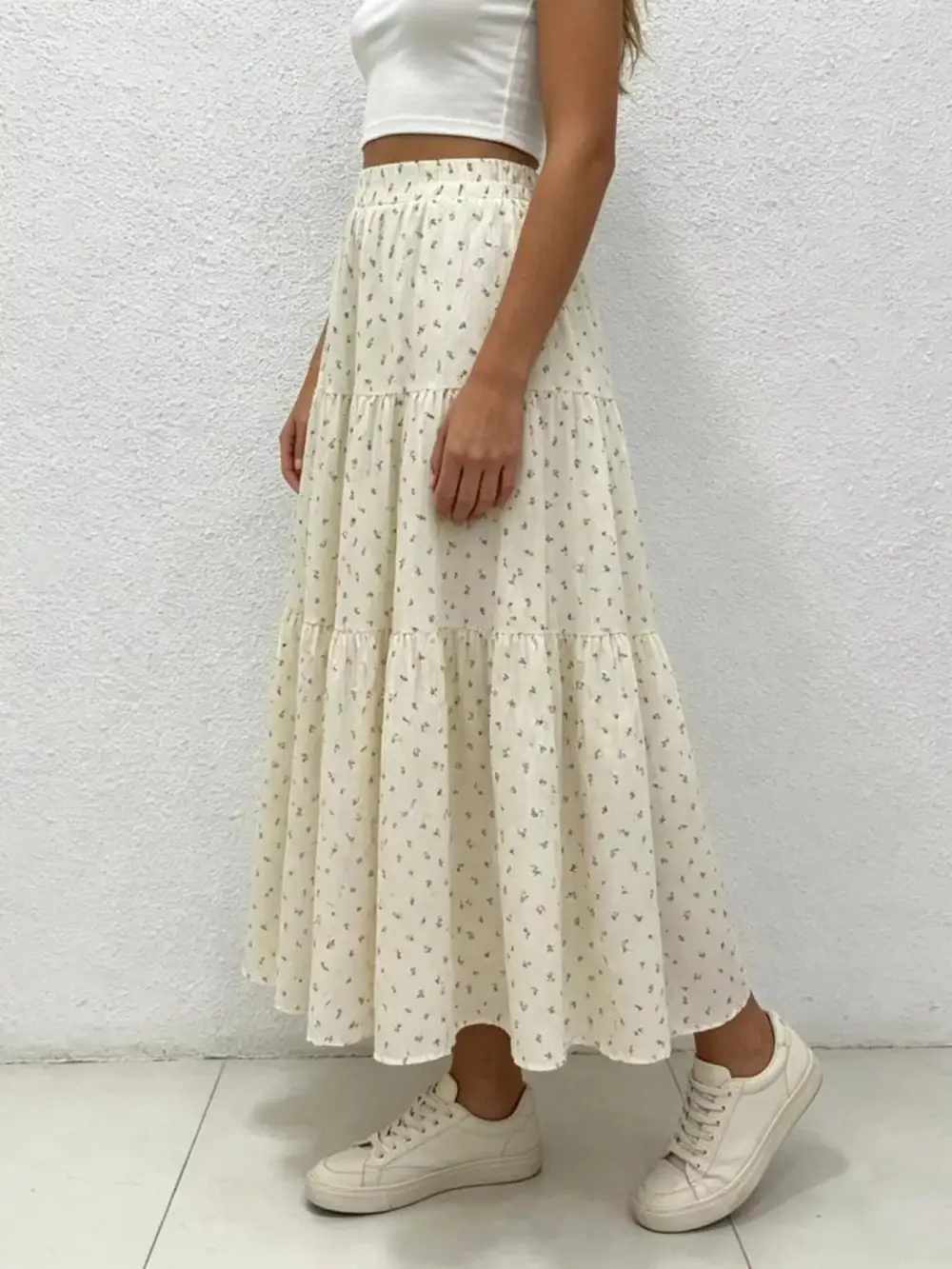 Floral Print Tiered Flowy Maxi Skirt