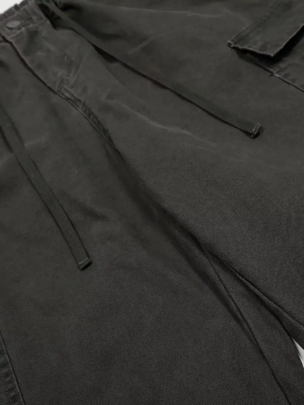 Essential Men's Loose Fit Cargo Pants