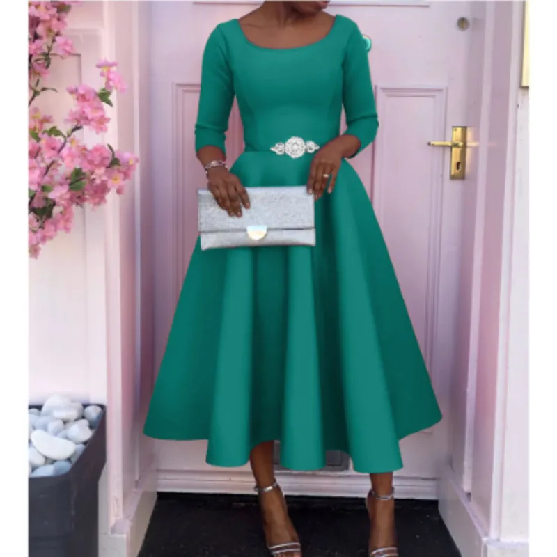  Line Midi Dress