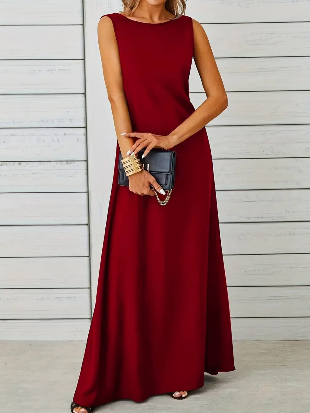 Balanced Detail Sleeveless Maxi Dress