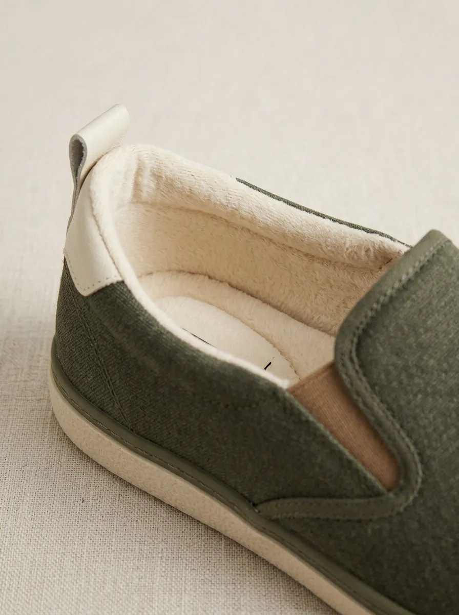 Outdoor-Inspired Minimalist Graphic Edit Men's Stretch Canvas Shoes